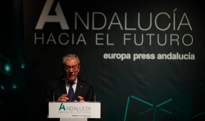 La Junta prevé que Andalucía crezca un 7% y sume 125.000 empleos en 2021