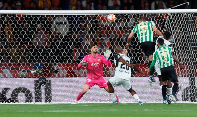 El gol de Borja Iglesias. / AFP