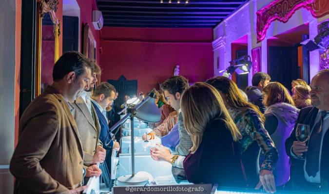 Del Páramo joyas vintage inaugura su primera exposición en Sevilla 
