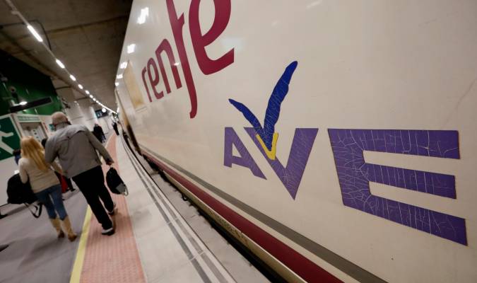 Segundo día con retrasos en los trenes AVE por la incidencia en Toledo