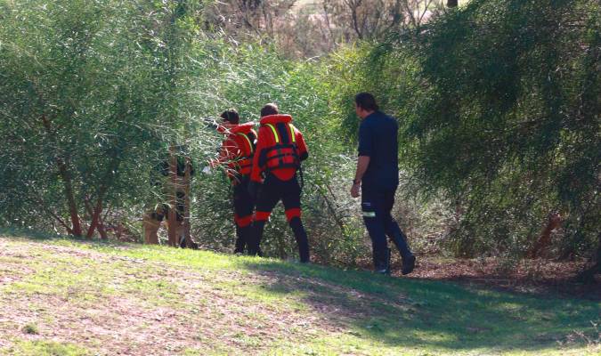 Encuentran un cadáver en la laguna del parque del Tamarguillo