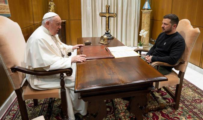 Zelenski pide al Papa que se una a su plan de paz