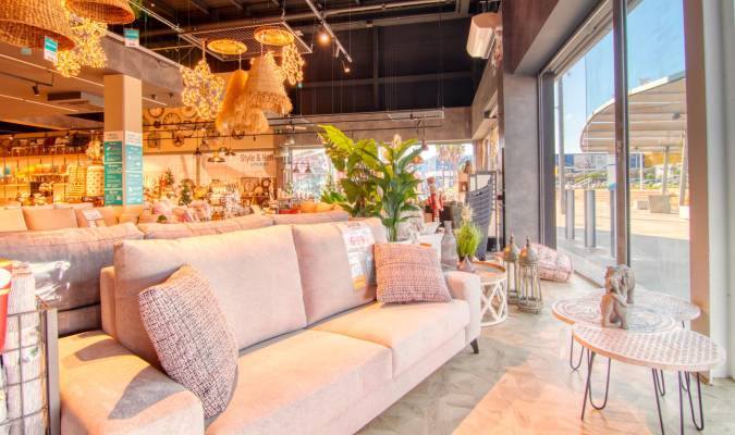 Style&amp;Home by Mubak abre su primera tienda en Málaga. Muebles, decoración y mucho Wow!