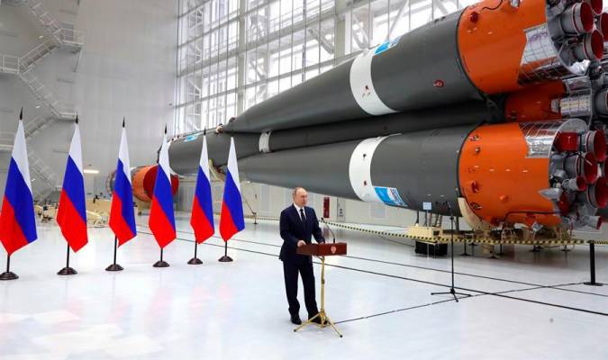Putin niega «crímenes de guerra» en Bucha