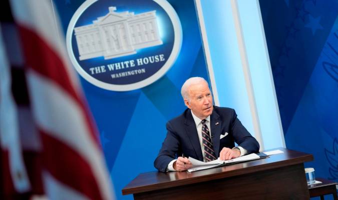 Biden anuncia sanciones y llama a Putin «paria»