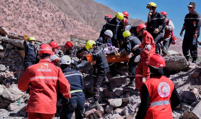 España envía de forma urgente cinco nuevos equipos de ayuda a Marruecos