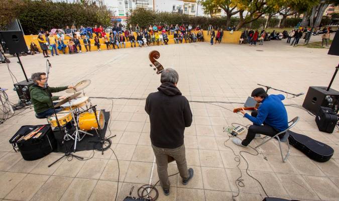El jazz y los cuentacuentos llegan a los parques del Turruñuelo, Miraflores, Tamarguillo y Amate