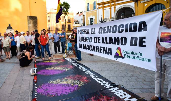 Manifestación por la retirada de Queipo de Llano de la Macarena en julio de 2018. / Jesus Barrera