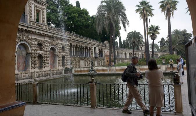 Alertan que el Alcázar está «bajo mínimos de personal» con 47 empleados frente a los 340 de la Alhambra