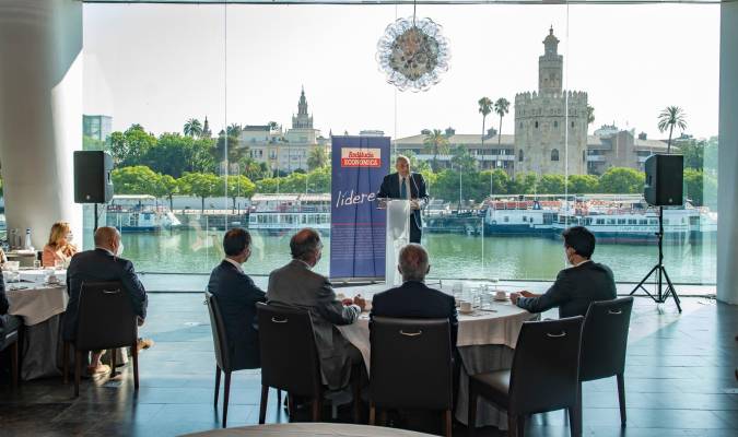 Presentación de la nueva edición del rankings de las 1.200 mayores empresas en Andalucía de la revista 'Andalucía Económica'. / El Correo