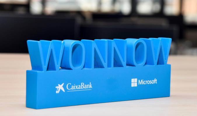 CaixaBank y Microsoft convocan los Premios WONNOW para impulsar el talento femenino en la ciencia y la tecnología