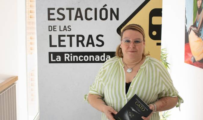 Paloma Martínez, autora de ‘Conversaciones con mi gato’ (Foto: Francisco J. Domínguez)