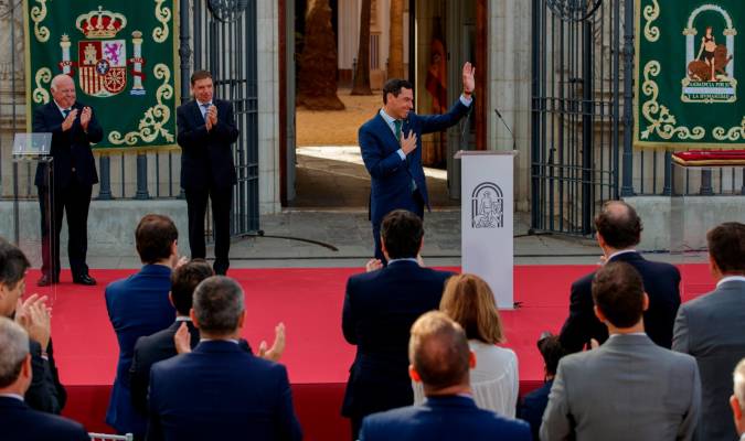 Moreno reivindica el «nuevo orgullo andaluz» y una voz «alta» con lealtad