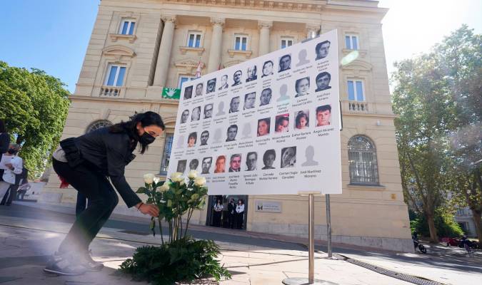 Homenaje en Vitoria a las 39 víctimas de Henri Parot. EFE/ Adrián Ruiz-hierro