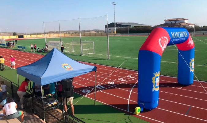 Marchena abre oficialmente sus nuevas pistas de atletismo