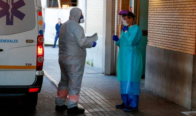Bajan los hospitalizados tras once días seguidos de aumento en Andalucía