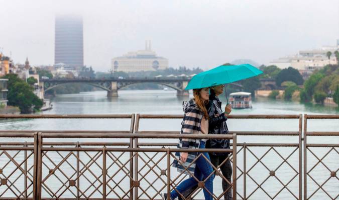 Aemet prevé lluvias fuertes este miércoles en Sevilla, Cádiz y Huelva
