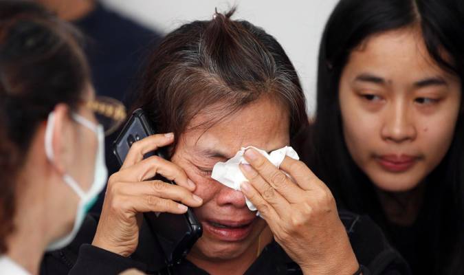 Tailandia llora a los muertos tras el peor tiroteo de su historia reciente