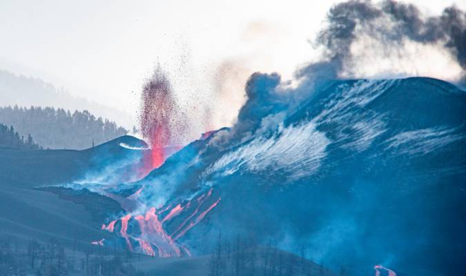 Surge una nueva colada al noreste del volcán de La Palma