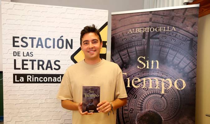 Alberto Gella, autor de ‘Sin tiempo’ (Foto: Ayuntamiento de La Rinconada)