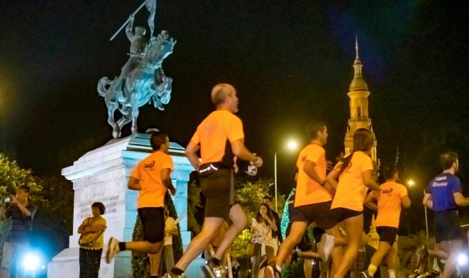 Más de 20.000 corredores en la XXXI Nocturna del Guadalquivir