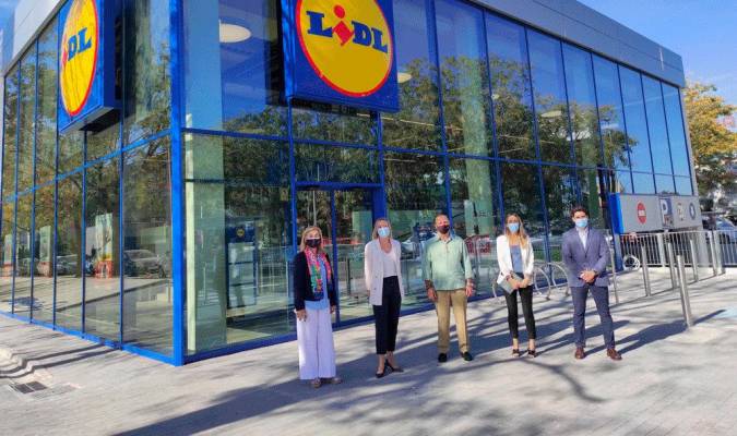 Lidl abre una nueva tienda en Sevilla con la que crea ocho empleos