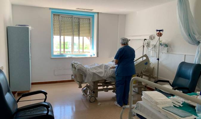 Andalucía registra 20 hospitalizados menos en 24 horas