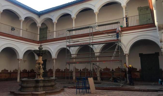 Restauracion del patio del Palacio de Peñaflor.