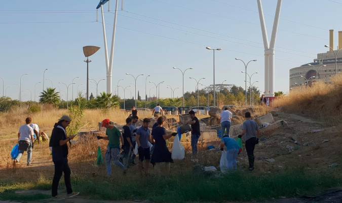 ‘Brigada’ ambiental en el entorno del Guadalquivir