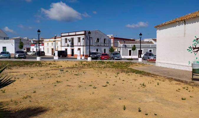 El Llano de los Colegios, cuya reforma ha sido objeto de demanda, a falta de completar las obras de urbanización. / Ayuntamiento de Castilblanco