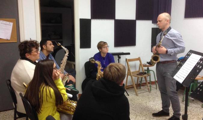 La Escuela de Excelencia Musical imparte dos nuevos cursos en Guillena