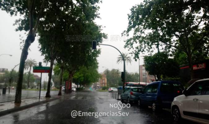 Alerta amarilla en Sevilla por tormentas este martes