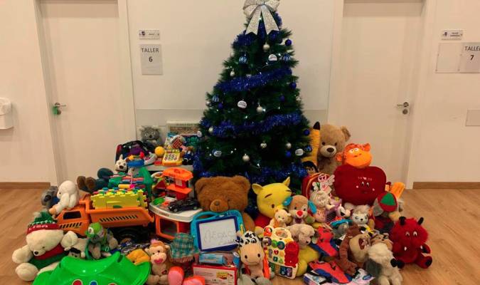 La campaña solidaria de MEDAC consigue recoger 696 juguetes para 420 niños