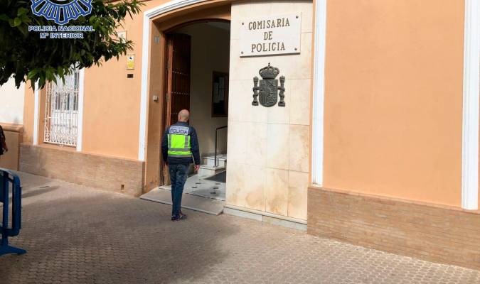 Dos detenidos en Sevilla por trucar cuentakilómetros de coches de segunda mano