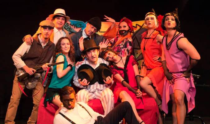 La compañía De Sur a Sur estrena ‘Tres sombreros de copa’ en el XV Corral de Comedias de Triana.