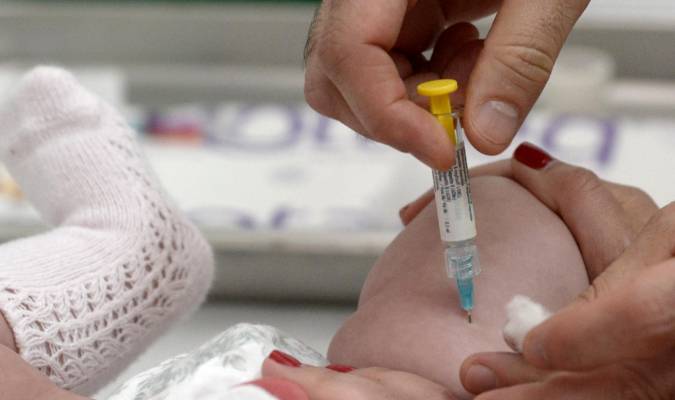 Nace uno de los primeros bebés con coronavirus del mundo