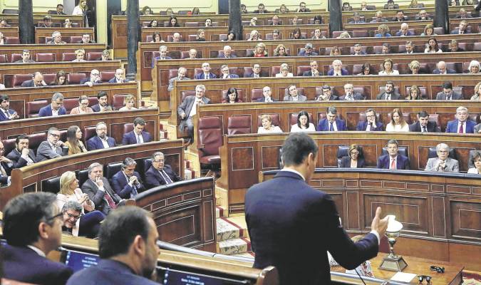 Vox, con sus 24 diputados, queda desplazado a las últimas filas del área central del hemiciclo, detrás de los independentistas catalanes y en los que se conoce como el ‘gallinero’.