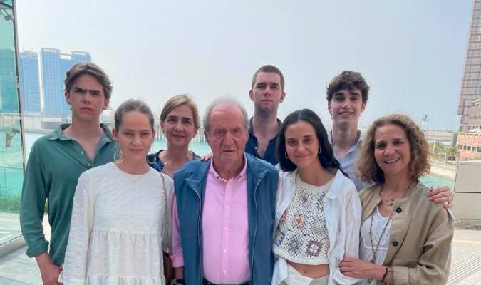 El Rey emérito llega a España y el lunes se verá con Felipe VI