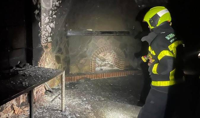 La Guardia Civil de Sevilla investiga el incendio en Sanlúcar que dejó un fallecido