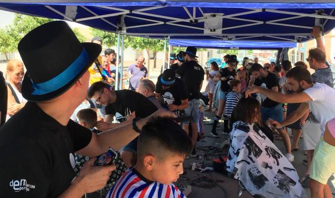 Herrera cita a peluqueros solidarios para ayudar a Gancho Infantil