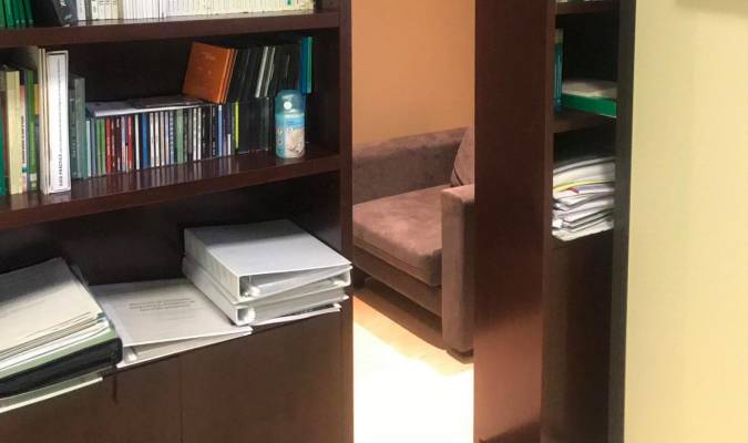 Investigan una habitación oculta en un despacho de la Consejería andaluza de Salud