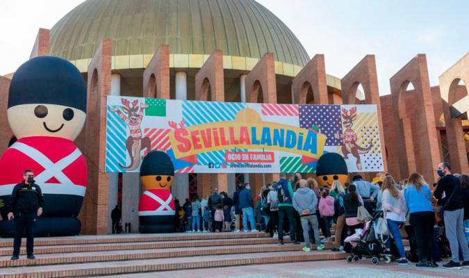 Sevillalandia abre sus puertas con 23.000 metros cuadrados de diversión navideña