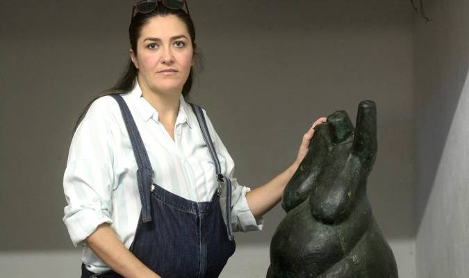 La artista sevillana Mercedes Naranjo expone su última colección Áncora