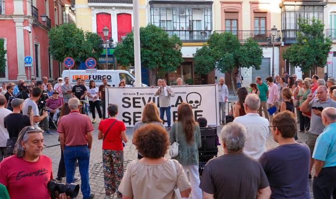Manifestación contra la «turistificación y la barificación» de Sevilla