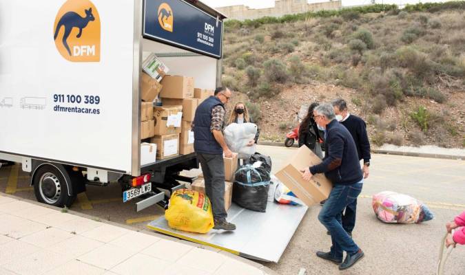 El Ateneo de Sevilla recoge una tonelada de ayuda humanitaria con destino a Ucrania