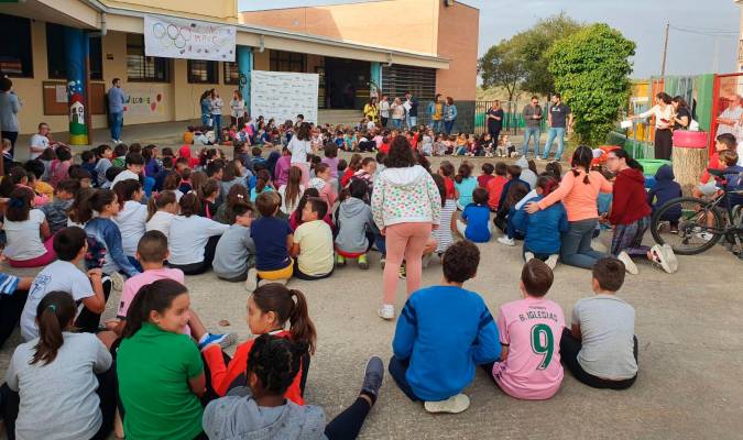 Imagen de archivo de una actividad en el CEIP Guliena (Foto: Ayuntamiento de Guillena)