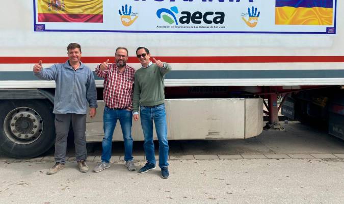 Los empresarios de Las Cabezas envían ayuda humanitaria a Ucrania