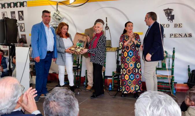 El Pozo de las Penas de Los Palacios homenajea a Cristina Hoyos