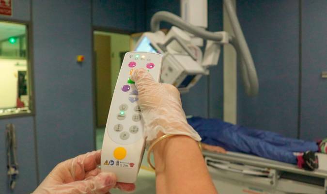 El Hospital Virgen del Rocío incorpora una nueva sala de rayos X robotizada