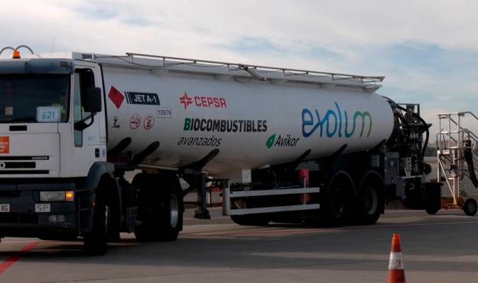 Vuelos con biocombustible convierten Sevilla en capital de la descarbonización aérea
